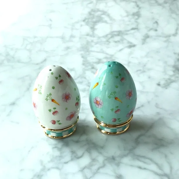 mackenzie childs Patience Brewster Forget Me Knot Egg Salt & Pepper Set - Picture 2 of 7